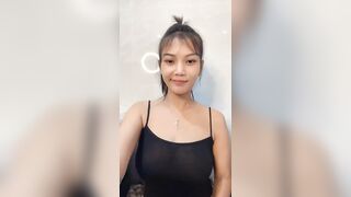 Vú to thủ dâm 490