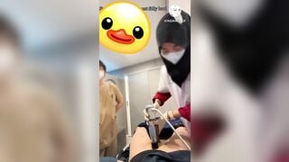 Đi triệt lông cặc em trai cặc to sướng phụt tinh