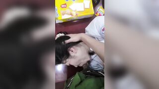 Đi công tác ở trường em ny, đè ra bú cu ngay phòng quốc hội