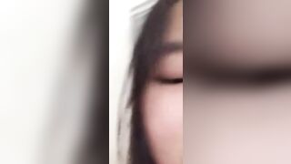 Gạ được con bạn thân cùng lớp của e gái call thủ dâm - phần 1