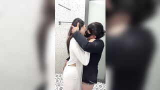 lại thêm 1 bé áo dài nữa ko biết đã học hết cấp 3 chưa mà đòi bú lỗ đít tnay