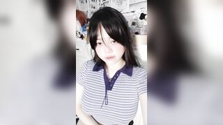 Em chuppy kính cận hàng khủng 6