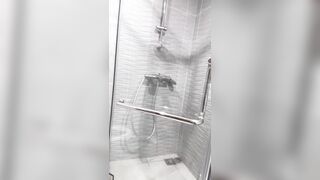 Em hot tiktoker việt livestream thẩm du cùng cái âm đạo rỉ nước của mình