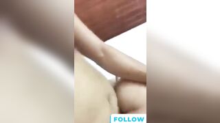 Anh bắn vào trong em nhé