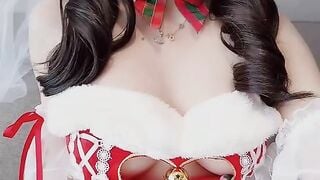 Cô Gái Múp Hồng Cosplay Tuần Lộc Thủ Dâm Show Hàng