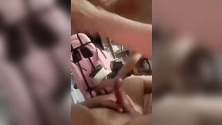 Nứng cặc lại bắt chi dâu ra bú cu chứ chị không cho đụ