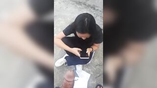 Chỉ em gái làm bài tập phần thưởng là được doggy