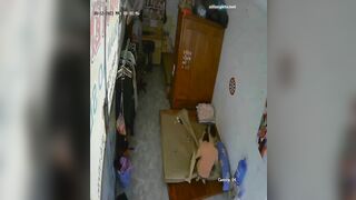 Cực hot Shop quần áo ở TP.Vinh nghệ an!!Chị chủ shop dễ dãi cho khách sỉ đè ra thịt
