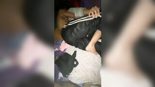Anh họ 18 tuổi vừa đụ vừa âu yếm em gái 16 tuổi trong sự sung sướng.