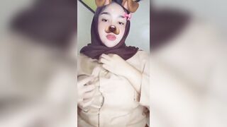 Cô giáo trẻ vú to khủng khoe hàng dâm đãng