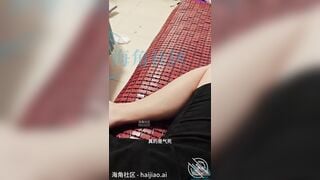 E hầu gái vú bự đg lau nhà bị cậu chủ khốn nạn nứng cặc đè ra bú cu đụ tê lồn