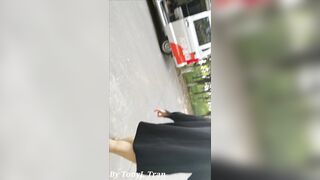 Dâm nữ vú bự khỏa thân đi dạo show hàng trc mặt a cảnh sát đô thị #2
