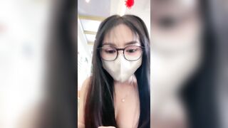 Gái Teen Lồn Múp Nứng Lồn Làm Thử Thách Gạ Người Lạ Vào Khách Sạn Để Làm Tình