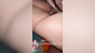 Bác họ nứng lồn nhờ cháu trai dán cao lưng cố tình chu đít cho thằng cháu đụ.