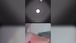 chat sex với bé ny đang nứng thì mẹ em vào