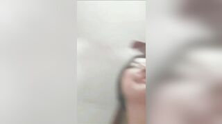Nguyễn Hồng Bích Chat Sex Show Hàng Cùng Thằng Bạn Vú Căng Tròn