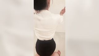Ở trọ ghép với nữ đồng nghiệp, Đêm nào cũng Doggy Lút cán Lồn múp rên rỉ ko bao