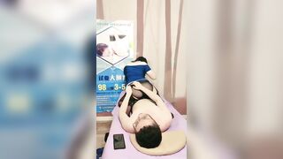 Ông chú u50 lần đầu massage, bị nhân viên Nhún cu Vắt kiệt tinh trùng djt nhau rên rỉ