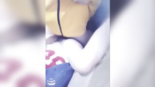 Nghỉ hè Dì dâm nứng lồn lại ra đường gạ địt mấy cu cháu cấp 3 mới lớn P1