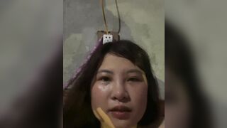 Gái Việt chubby vú to lồn múp live sex dâm đãng phần 2