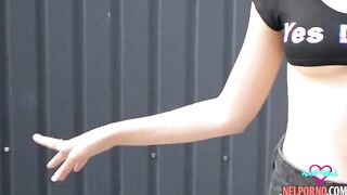 Gạ em teen Nga mình dây vú bự show vú public ngoài đường r về phòng đụ bắn đầy lồn e