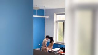 Quay lén  2 em học sinh cấp 3 mới lớn địt nhau trong lớp học