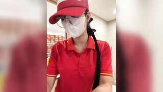 Siêu Thị WinMart bé nhân viên lồn nhiều nước vừa làm vừa bán quạt - phần 45