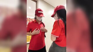 Siêu Thị WinMart bé nhân viên lồn nhiều nước vừa làm vừa bán quạt - phần 46
