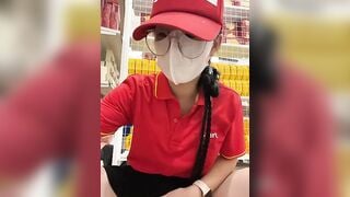 Siêu Thị WinMart bé nhân viên lồn nhiều nước vừa làm vừa bán quạt - phần 56