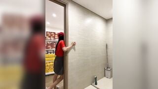 Siêu Thị WinMart bé nhân viên lồn nhiều nước vừa làm vừa bán quạt - phần 56