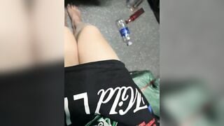 May-Squirt 2.12.2024 Thay đồ trên xe khách