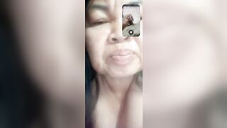 Mbbg vú to nứng lồn thèm cặc trai trẻ call video thủ dâm