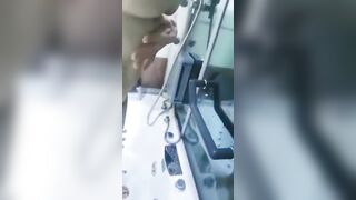 Chị gái trung liên vú to lồn múp quay video cho trai trẻ xem gạ địt nhau
