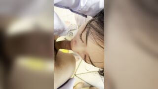 Em học sinh cấp 3 bú mút con cu dâm đãng kích thích