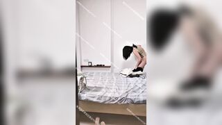 Quay lén em học sinh xinh đẹp thiếu tiền đi bán dâm cho ô chú trung niên đụ tung lồn