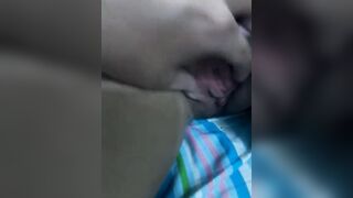 Xơi cái lồn em gái mới lớn mặc áo supperman