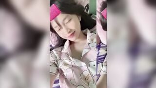 Địt em người yêu cấp 3 sung sướng