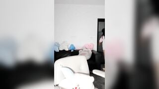 Phần 3: HS Non Tơ Xinh Gái Kính Cận Show Hàng Thủ Dâm Rên Rỉ