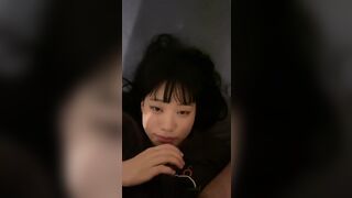 Sục cu Bắt nhỏ em họ nuốt sạch tinh trùng