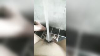 2k9 thủ dâm bằng nước sẵn rửa lồn luông (p2)