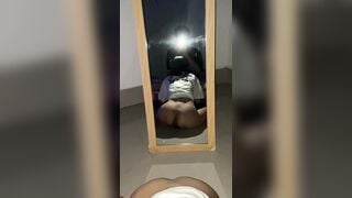 Sao anh bảo chỉ bú cu thôi mà anh bắt em lên cưỡi ngựa lun vậy
