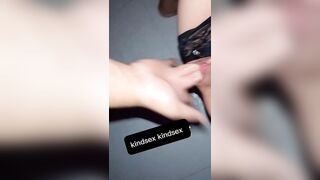 Đè móc lồn chị họ bắn nước lên đỉnh