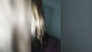 Sướng không em, anh địt lồn em khít làm anh sướng quá