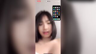 Gái dâm gọi video thủ dâm khoe hàng cho trai xem bị quay video lại