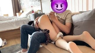 Thủ dâm cho em ghệ đít bự
