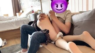 Thủ dâm cho em ghệ đít bự
