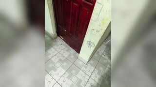 Bắt quả tang bà Mẹ kế đang xem sex, thế là được bả cho liếm lồn luôn