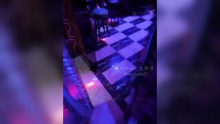 Full clip cho vợ dâm đi hát với trai rồi bị bắt bú cu đụ tập thể ngay trg quán hát