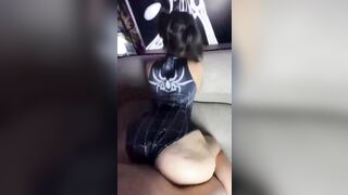 Em rau mông to chơi cặc to dài dập như máy dâm đãng