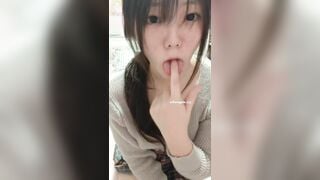 Em học sinh cấp 3 vú to lồn non không lông thủ dâm trong phòng trọ